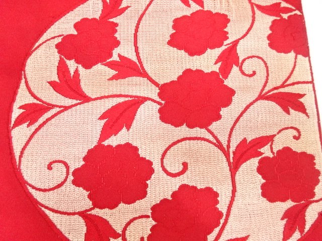 JAPANESE KIMONO / ANTIQUE ANTIQUE SPELLING / PEONY ARABESQUE PATTERN W